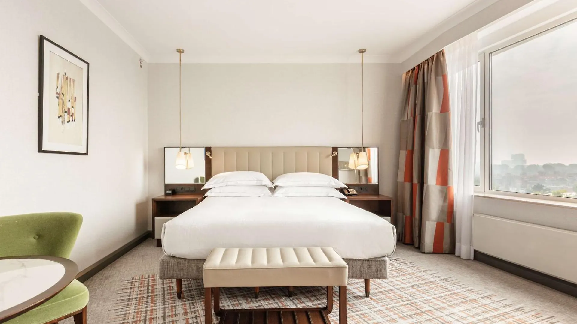 Hotel Hilton Amsterdam 5*,